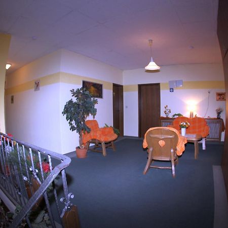 Zum Lowen Hotel Weiterstadt Dış mekan fotoğraf