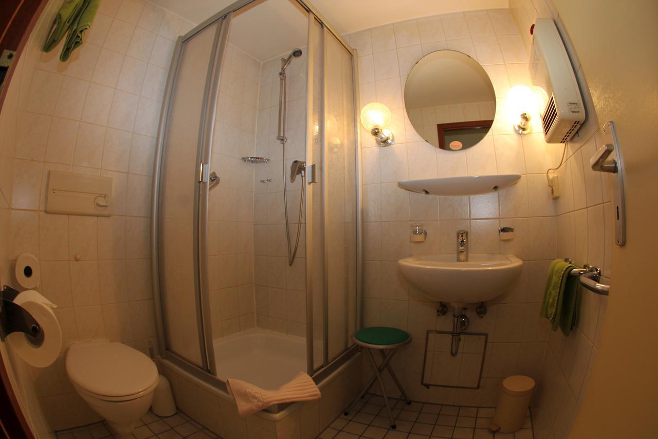 Zum Lowen Hotel Weiterstadt Dış mekan fotoğraf